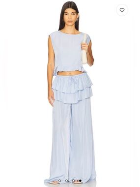 Who wore what boat ruffle set